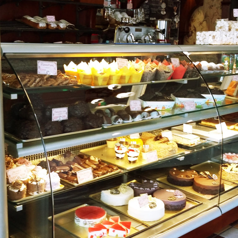 cukiernia muszelka środek okno wypieki słupsk 7